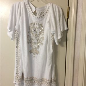 Women’s peak a boo blouse